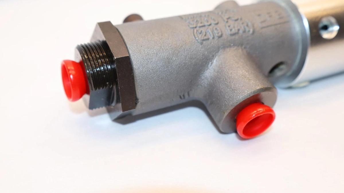 (NEW) GRACO C02078 3200psi 219 Bar Double Action Metering Valve