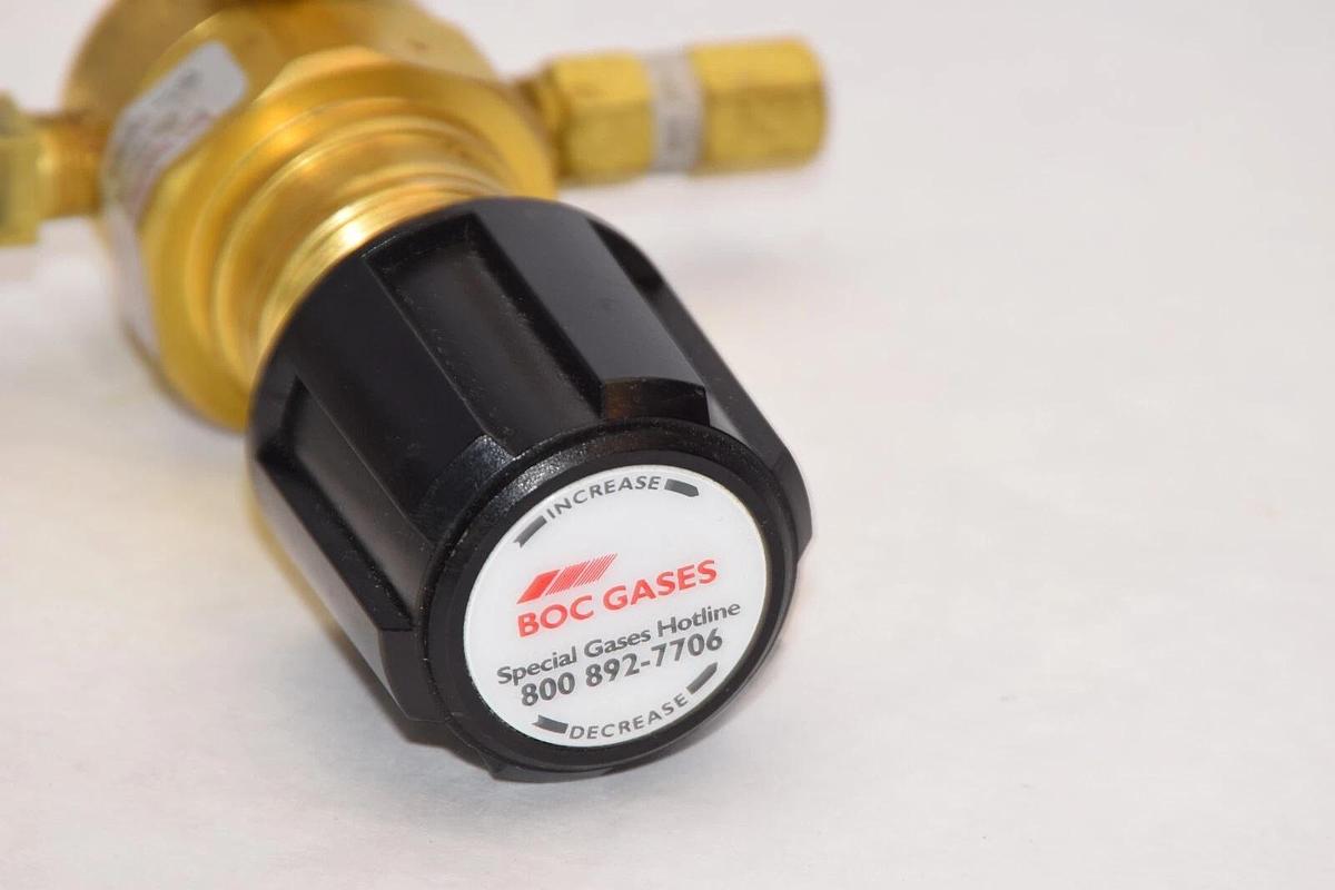 (NEW) BOC GASES 4051001-580 Pressure Regulator