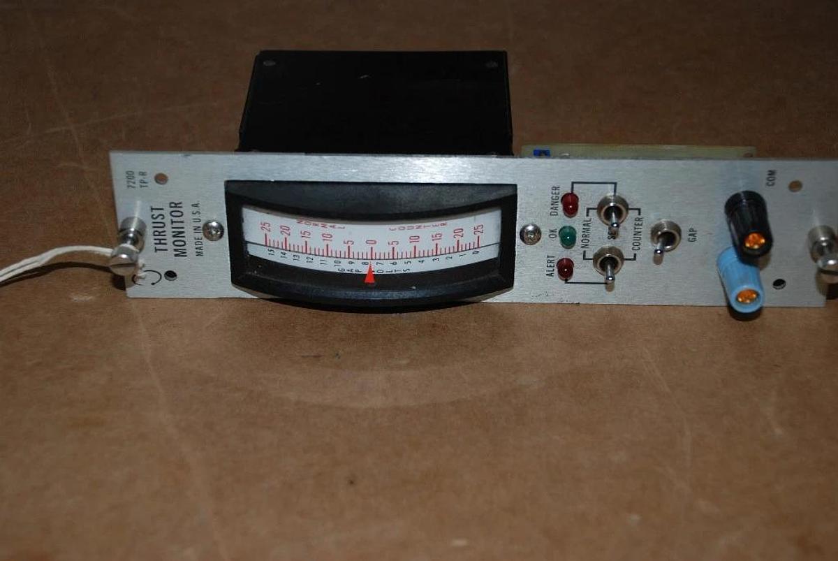 Used Bently Nevada Thrust Monitor 7200 series 7200 TP-R TPR