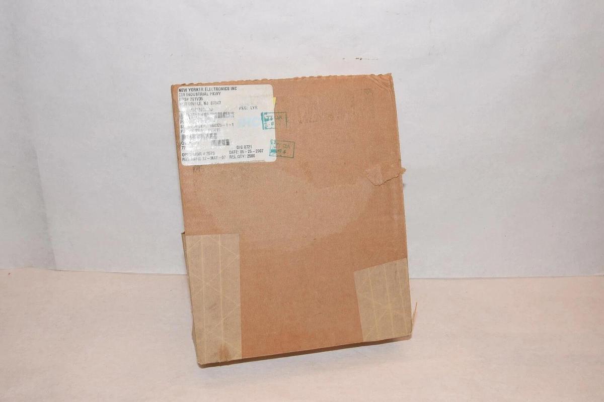 (NEW - BOX 77) NEW YORKER ELECTRONICS PWR103301J 3.3K 5% PWR10 Power Resistor