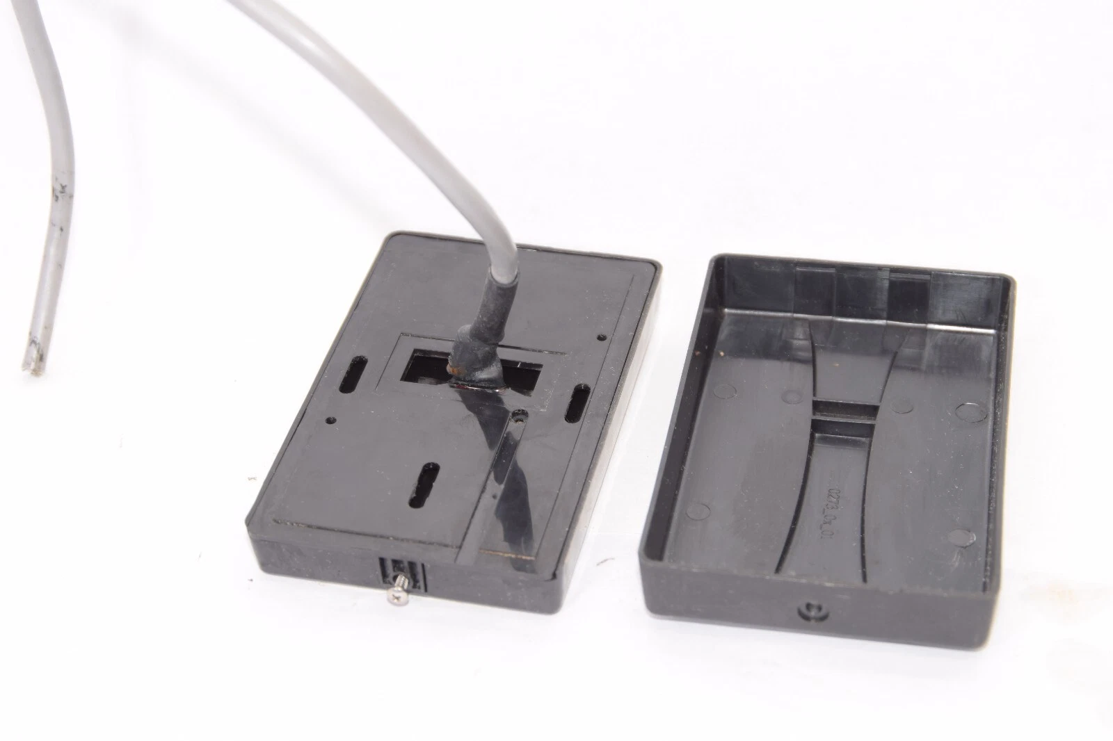 Used XCEEDID XF1500P Card Access System Wall Mount Proximity Reader