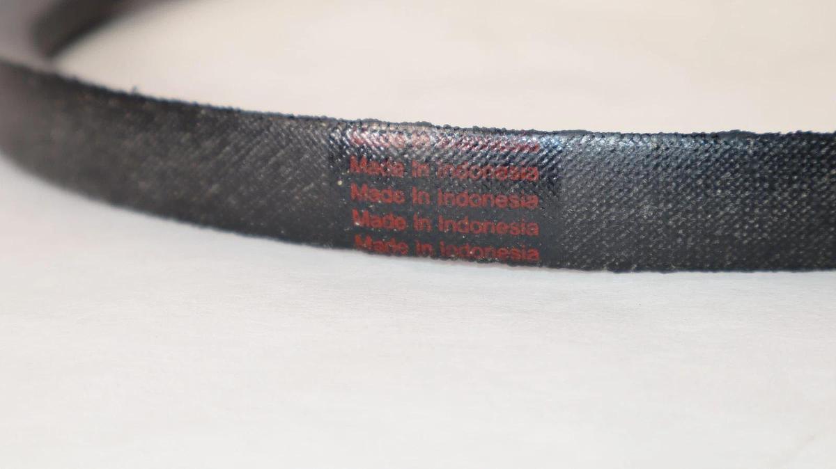 (NEW - Lot of 2) BESTORQ B32 , B-32 , 5L350 X3 V-Belt