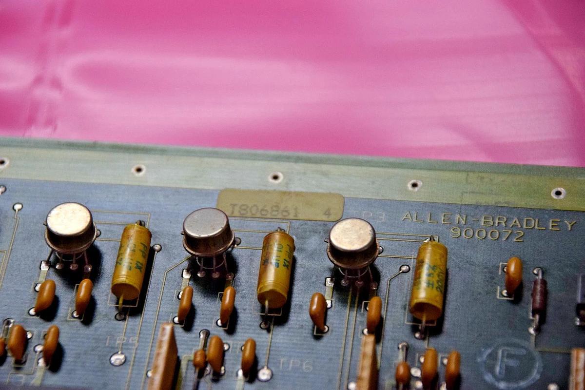 Used Allen Bradley AB Circuit Board Card 900072-19 A01 900072 90007219 8000AFA