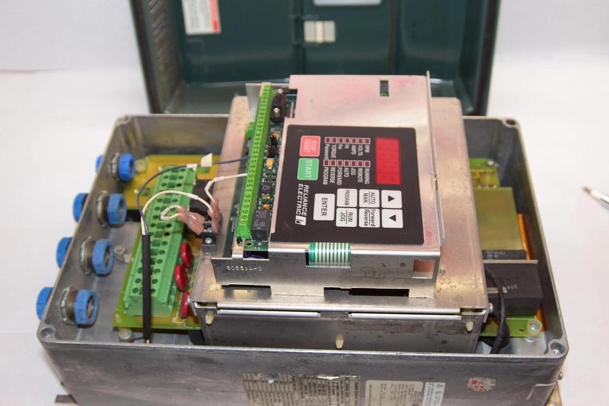 Used RELIANCE ELECTRIC GV3000 Drive AC Controller 20V4140 20hp 20 hp 15kw 380/460v