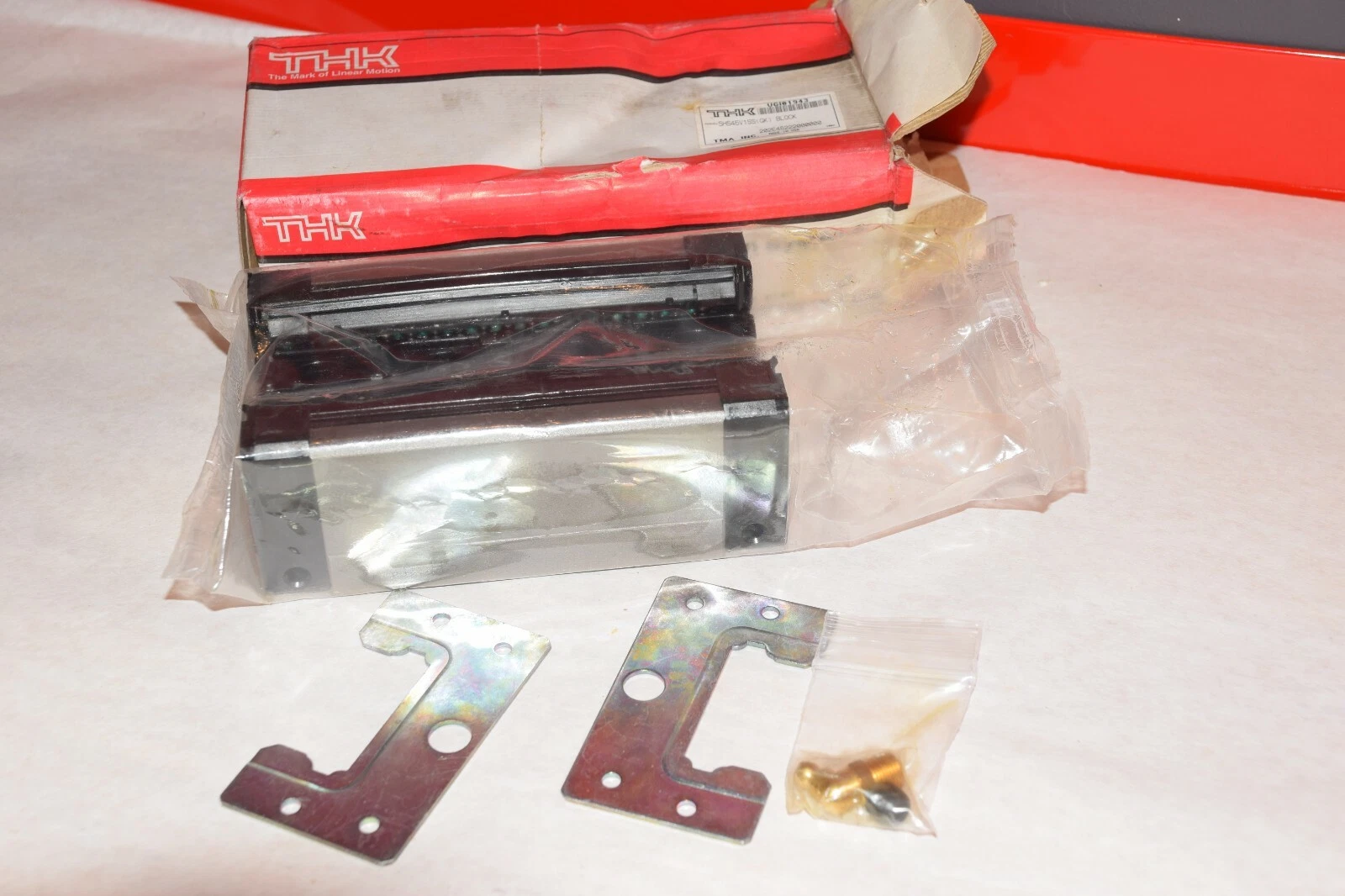 (New) THK Ball Bearing Block Retainer SHS45V1SS SHS45V