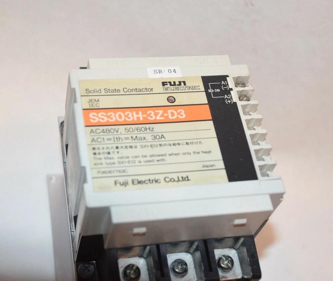 Used FUJI ELECTRIC SS303H-3Z-D3 30A SS303H3ZD3 SOLID STATE CONTACTOR
