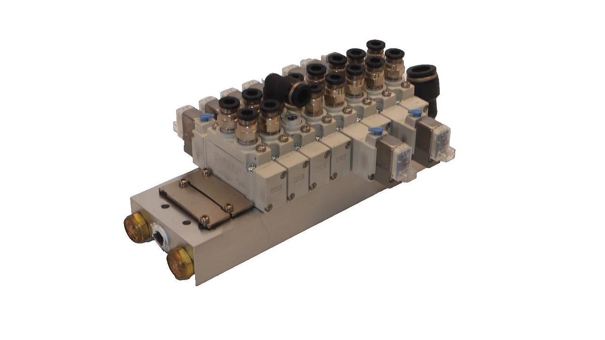 Used SMC Valve Block with (6) SY5120-5LZE-01 , SY51205LZE01 Valves