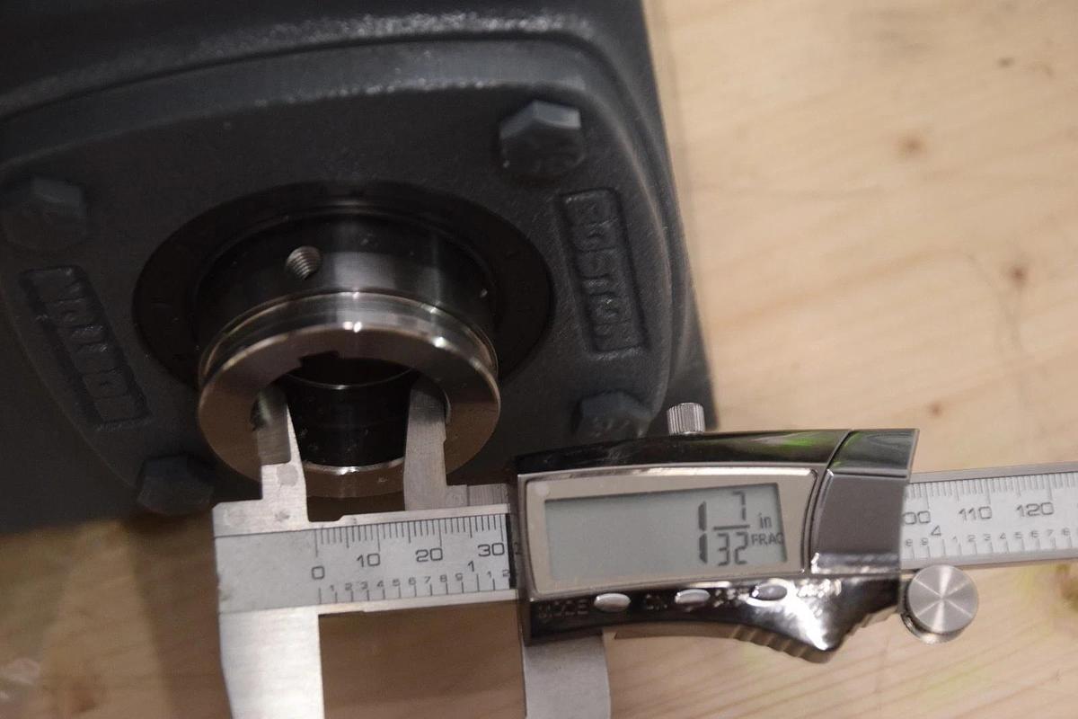 BOSTON GEAR HF72150ZTB5HP20 0.66HP GEAR REDUCER NEW