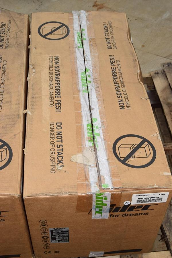 Nidec Inverter Drive AD1A086FBNFHNNN00NN AD1A086FBNFHN 380/480v 75 100hp 3ph NEW