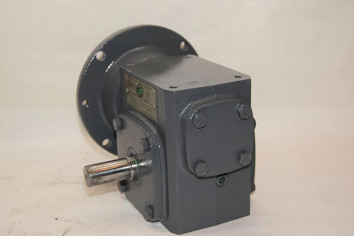 (NEW) STERLING ELEC. 2175BQ010562 10:1 7/8" Shaft Gear Box / Speed Reducer