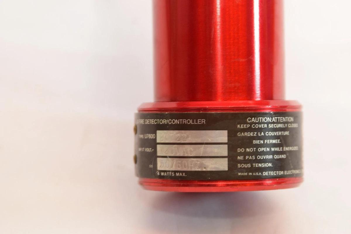 Used Det-tronics UV Fire Detector Controller  U7600B4722  U7600 B4722 120V