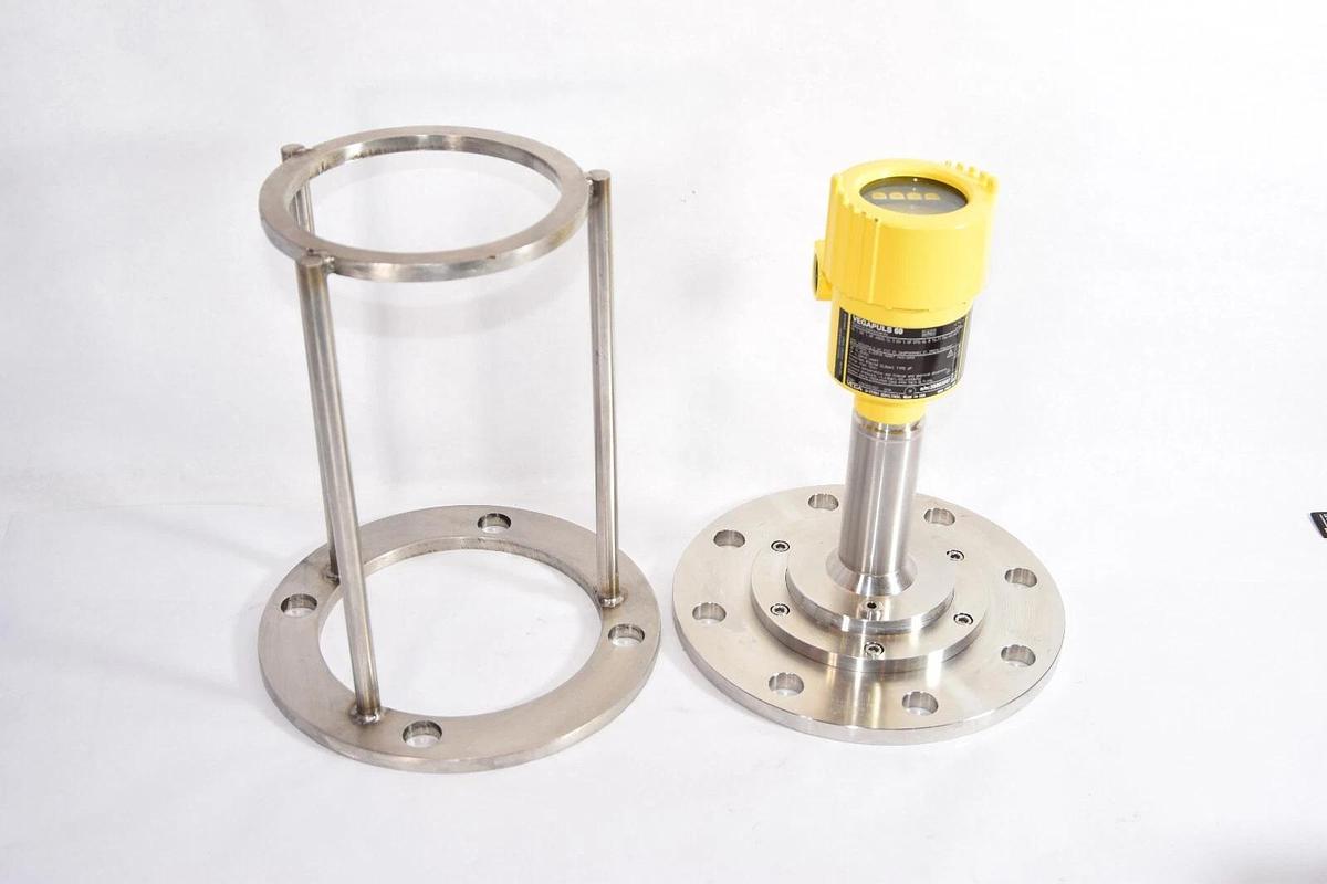 Used Vega VEGAPULS 69 RADAR LEVEL TRANSMITTER  PS69,FECSDBHXANKXX  PS69 FECSDBHXANKXX