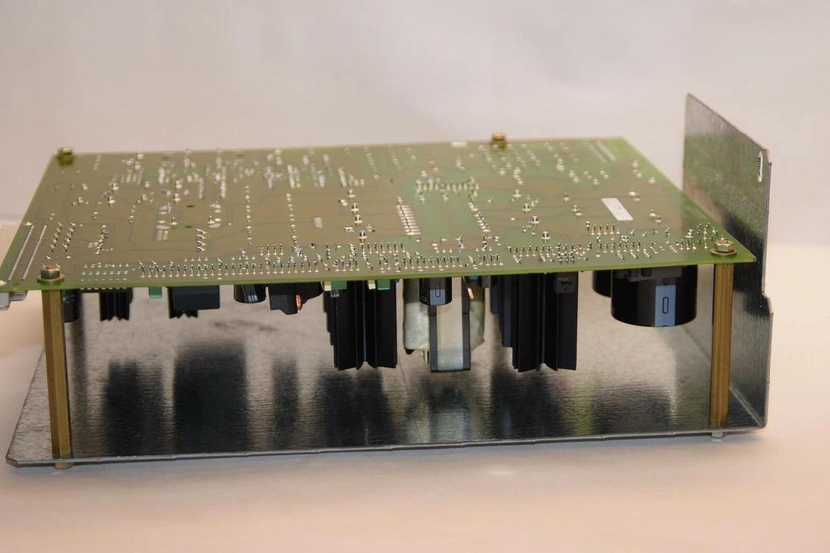 MERLIN GERIN MGE / ALEZ_US 6739904 PC Board