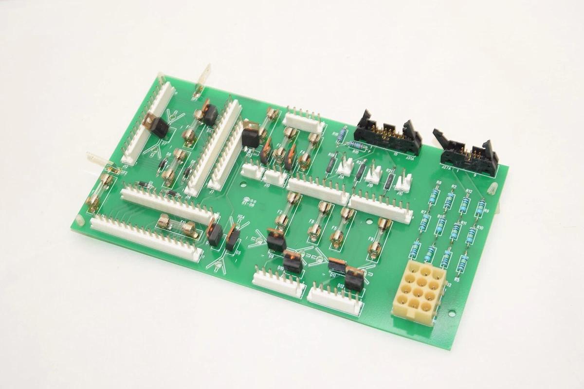 (NEW) EATON 118400359 P00 Circuit Board Card