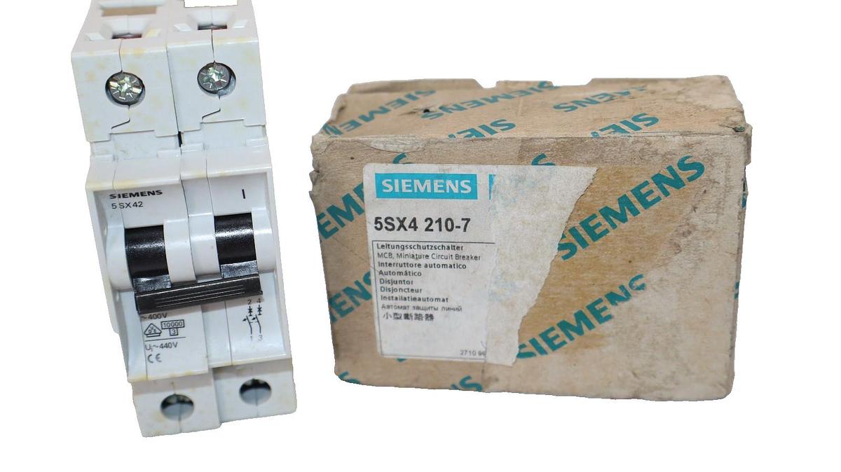 Siemesn 5SX4 210-7 , 5SX4210-7 Miniature Circuit Breaker (New)