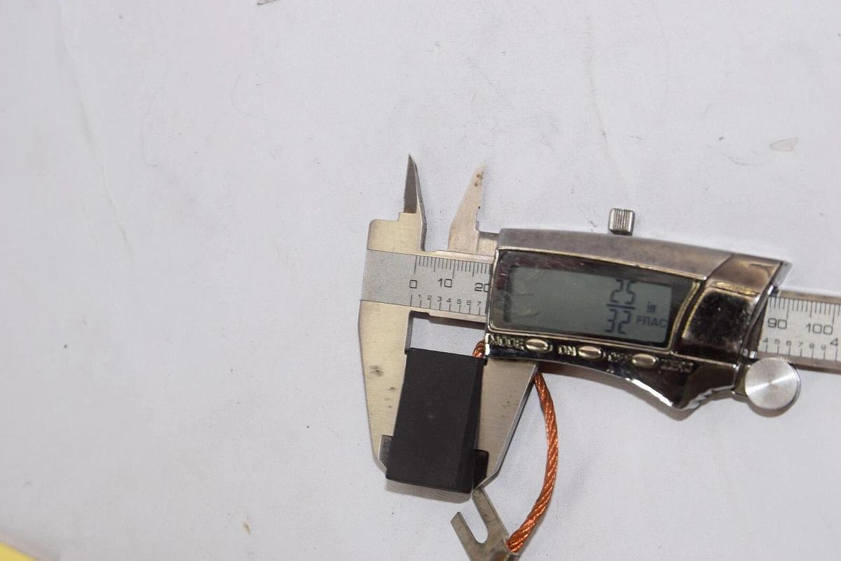 (NEW - Lot of 4) REK 10706-S 25/32" x 25/64" Carbon Brush