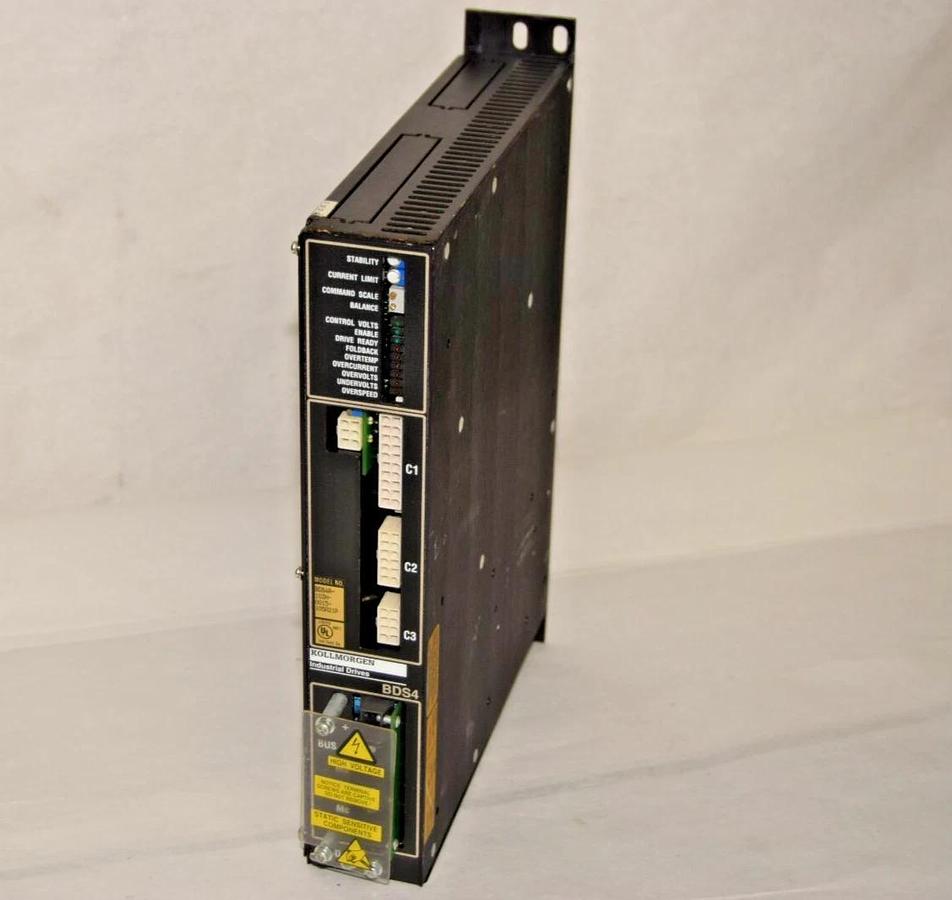 Used KOLLMORGEN Servo Drive BDS4A-103H-0015-105A21P Input 140Vdc Output 115Vac