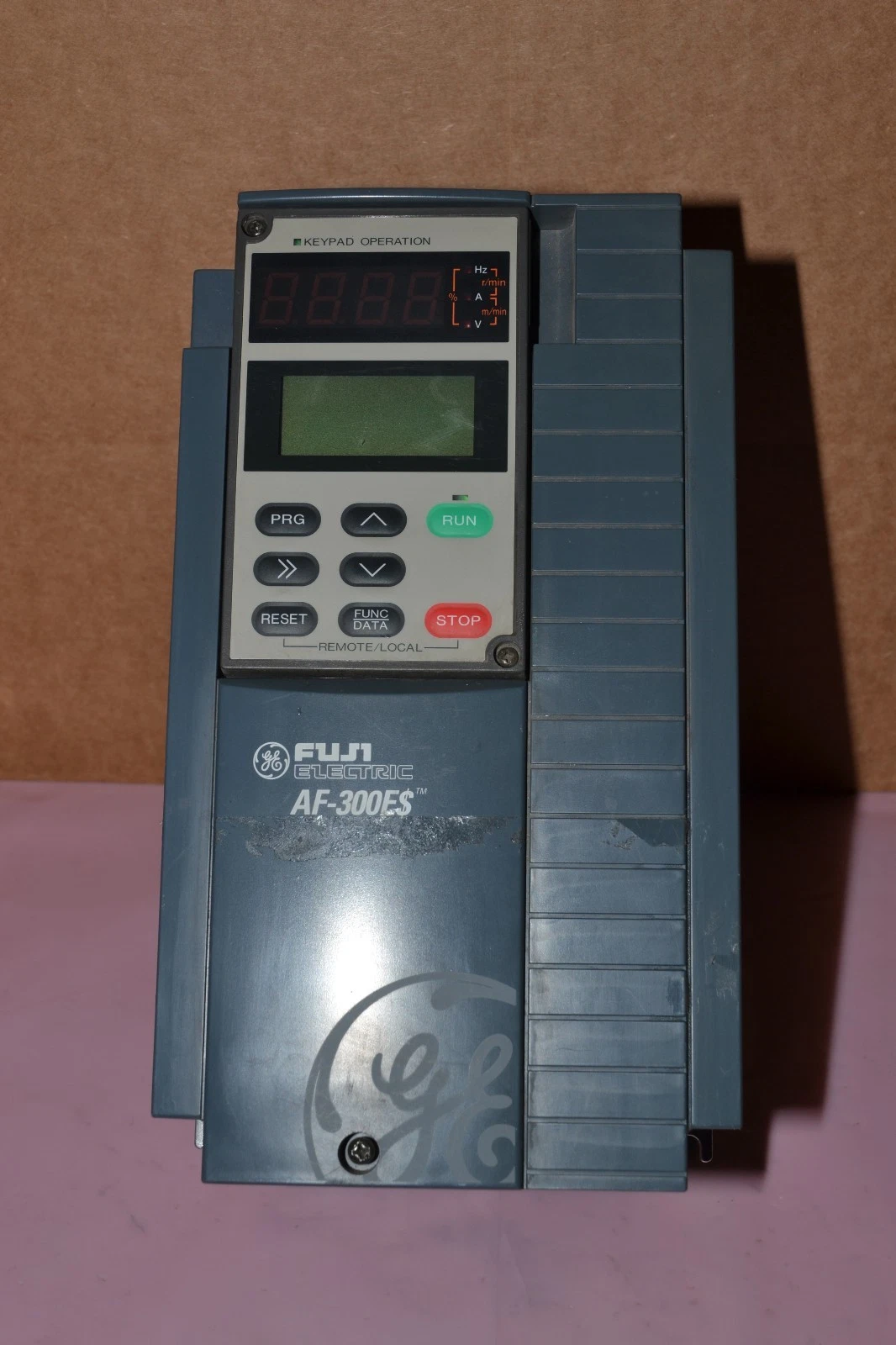 Used FUJI ELECTRIC AF-300E$ 6KE$232002X1A1 380-480V 12.6A 50/60Hz DRIVE