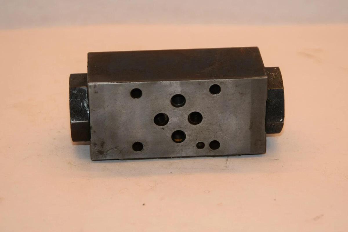 Used PARKER CPOM2DDN60 5000psi Hydraulic Valve