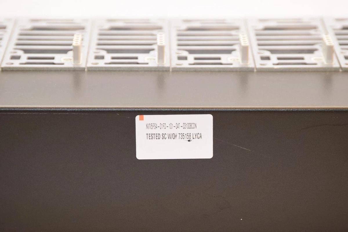 (NEW) SMC NVV5FS4-01FD-101-04T-031008CDN Manifold W/Gaskets