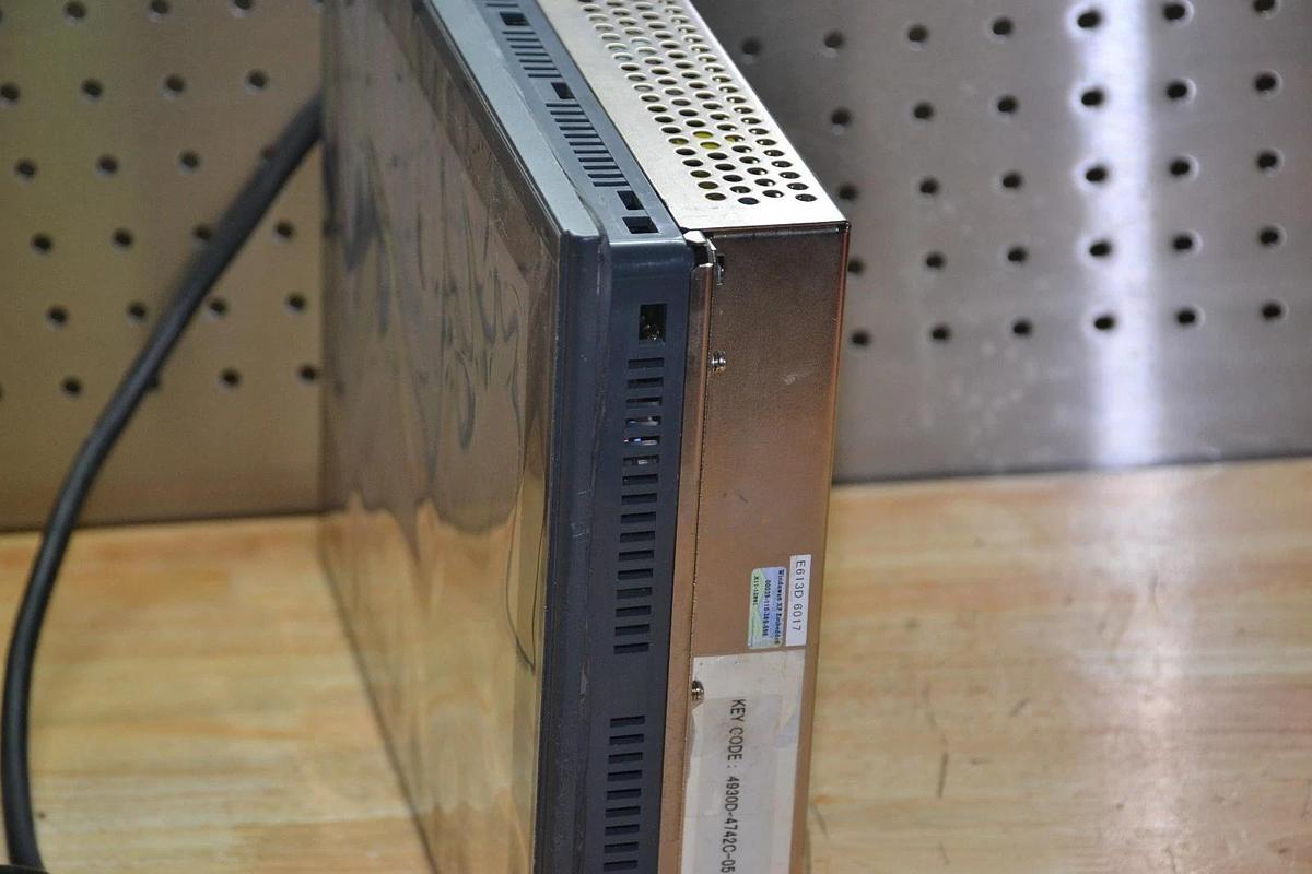 Used Proface Digital U17622-4-TY1  U17622 4 TY1 12" DISPLAY