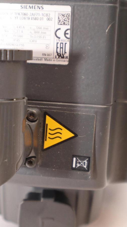 SIEMENS Servo Motor 1FK7060-2AF71-1CB2 1FK70602AF711CB2 3.7A 3000rpm 3ph (NOS)
