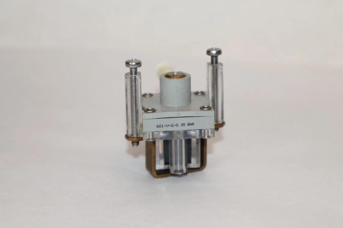 Used 601-V-G-0.35 Bar , 601-V-G-0.35Bar Pressure Sensor