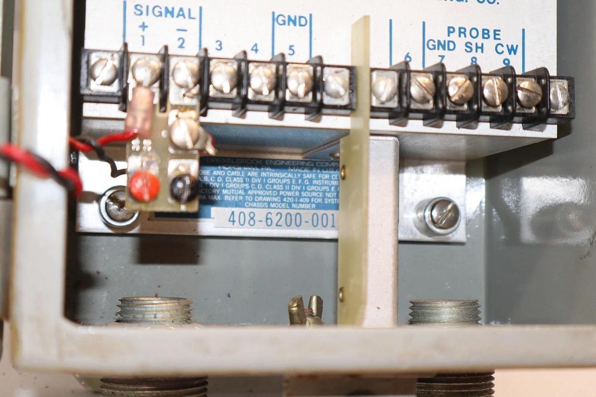 Used DREXELBROOK 408-6200-001 Transmitter With Enclosure