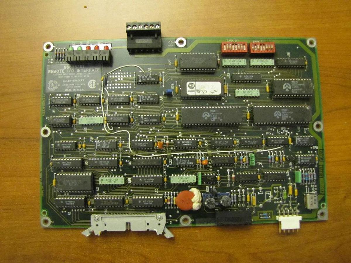 Used ALLEN BRADLEY AB CIRCUIT BOARD CARD 96635301