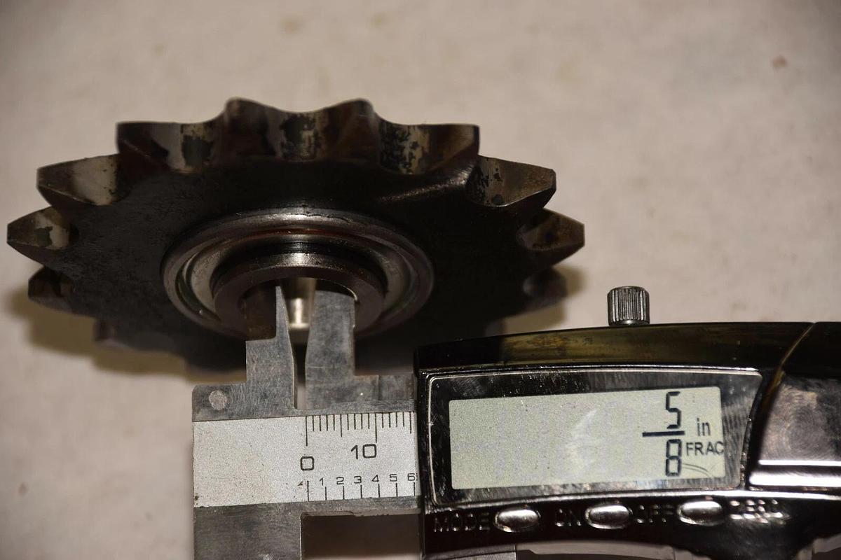 DODGE 102062 A5.15 5/8" BORE 15 TEETH SPROCKET NEW