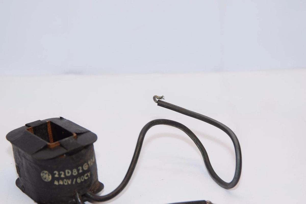 (NEW) GE GENERAL ELECTRIC 22D82G104 440V 60cy Coil