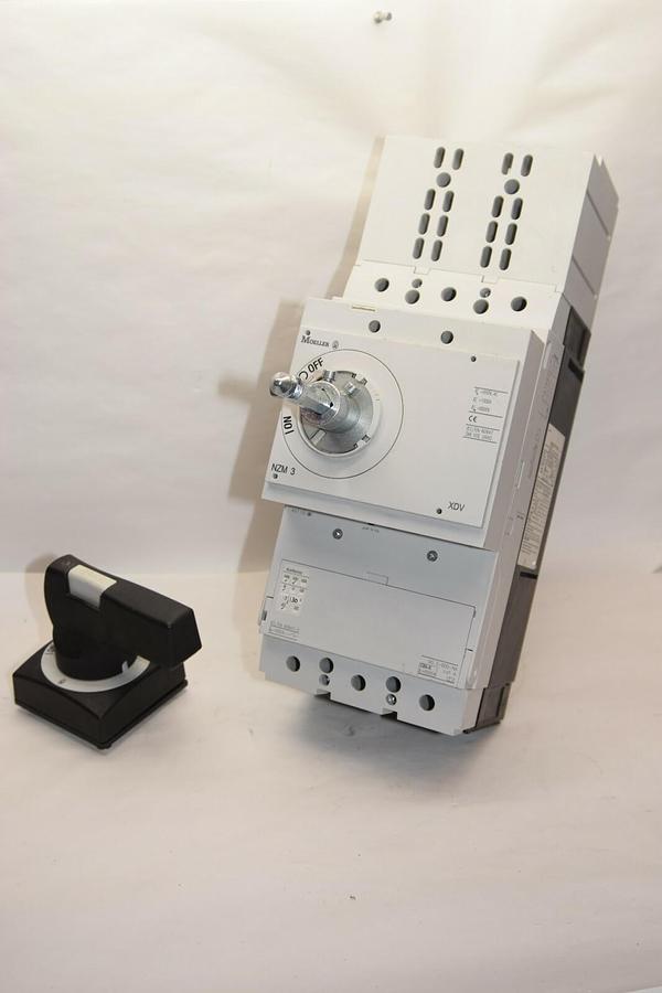 Used Eaton Moeller NS3-600-NA Molded Case Disconnect Switch 600A 600V NZM2/3-XAHIV