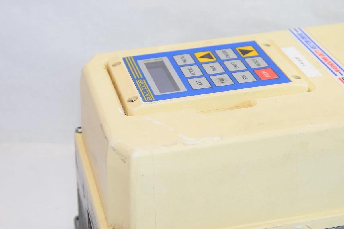 Used BALDOR ZD18H402-W 460Vac 3Ph 50/60Hz Washdown Duty Vector Drive *Cracked Case*