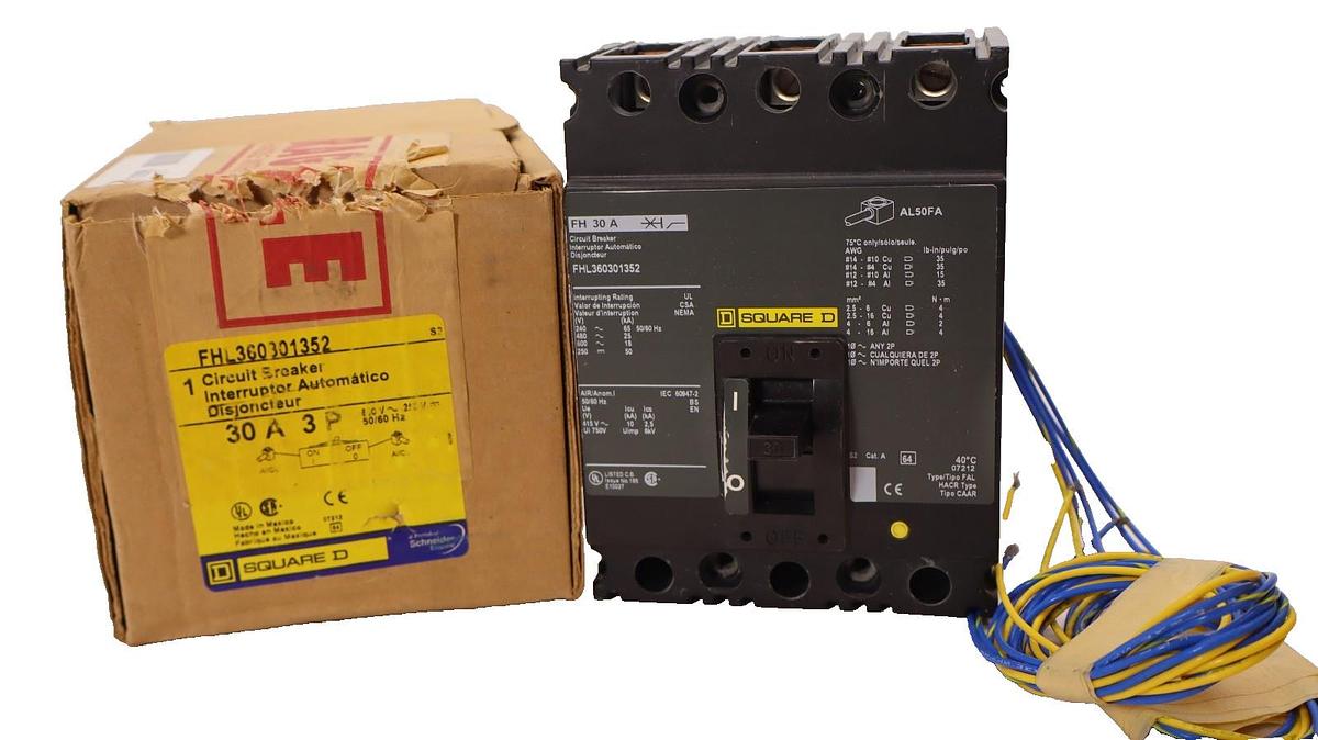 Square D Circuit Breaker 30A FH 30A FH30A FHL360301352 30 Amp 3P (New)