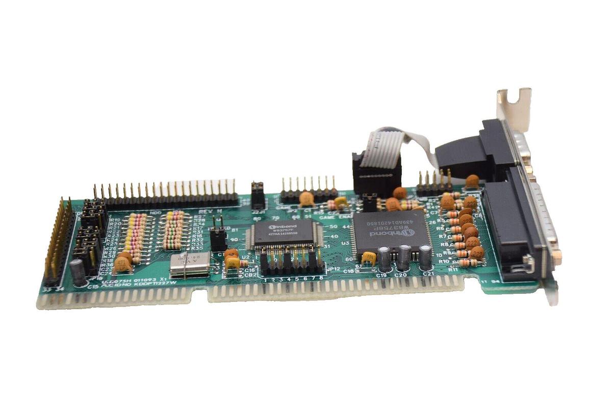 Used WINBOND KDDPT1227W , UN1075H , 011093 Parallel Serial Circuit Board Card