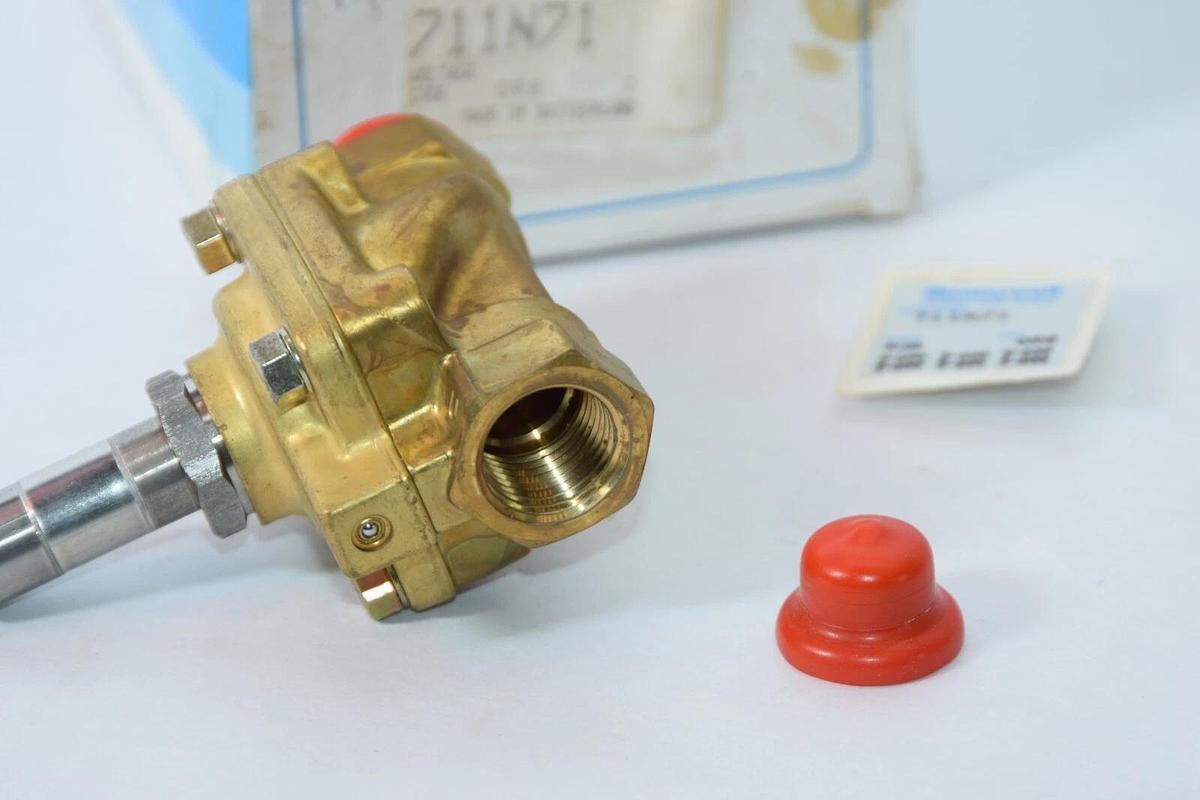 (NEW) HONEYWELL / SKINNER 711N71 9/16 Orifice  Valve