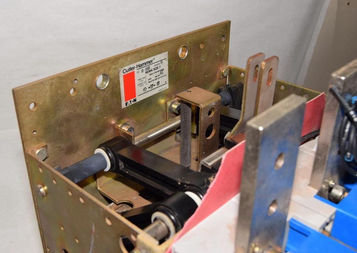 Refurbished Cutler-Hammer EATON Size Sz 7 Contactor 10-5828 Ser B1 810Amp 230/460/575v 480v