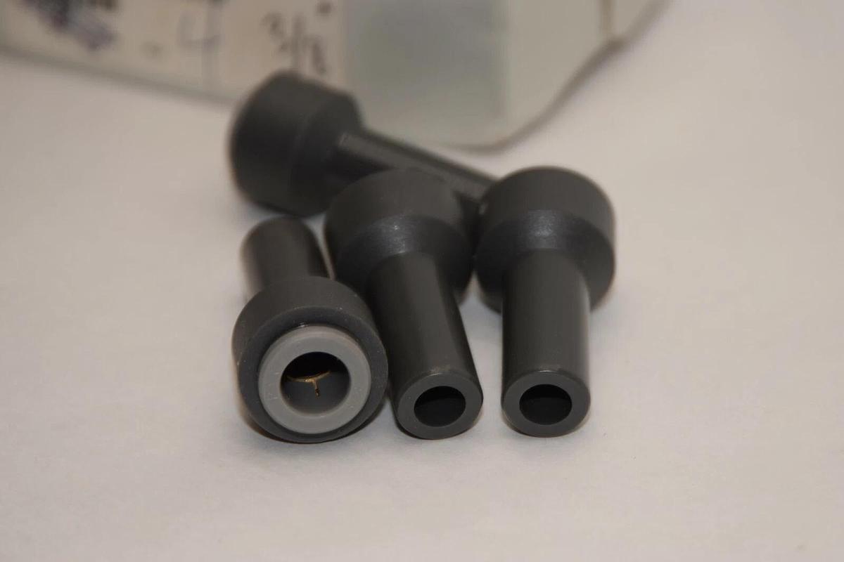 (NEW - Lot of 4) PARKER X67PPL-6-8 X67PPL68 3/8" Prestolock Fitting