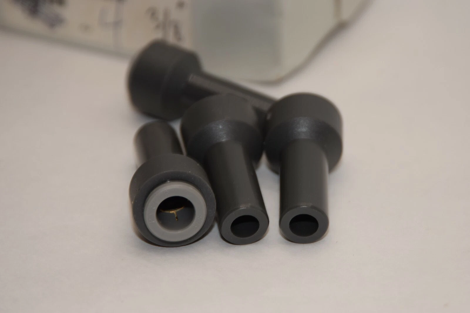 (NEW - Lot of 4) PARKER X67PPL-6-8 X67PPL68 3/8" Prestolock Fitting