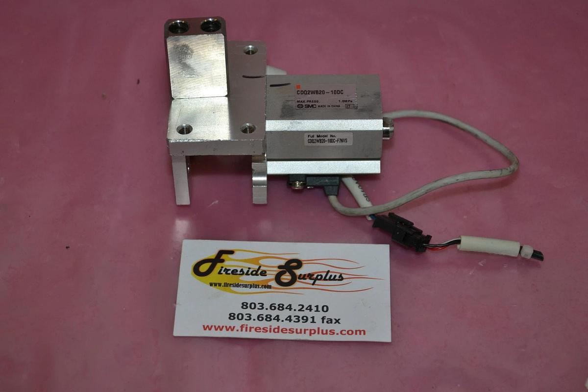 Used SMC CYLINDER CDQ2WB20-10DC CDQ2WB2010DC CDQ2WB20 10DC