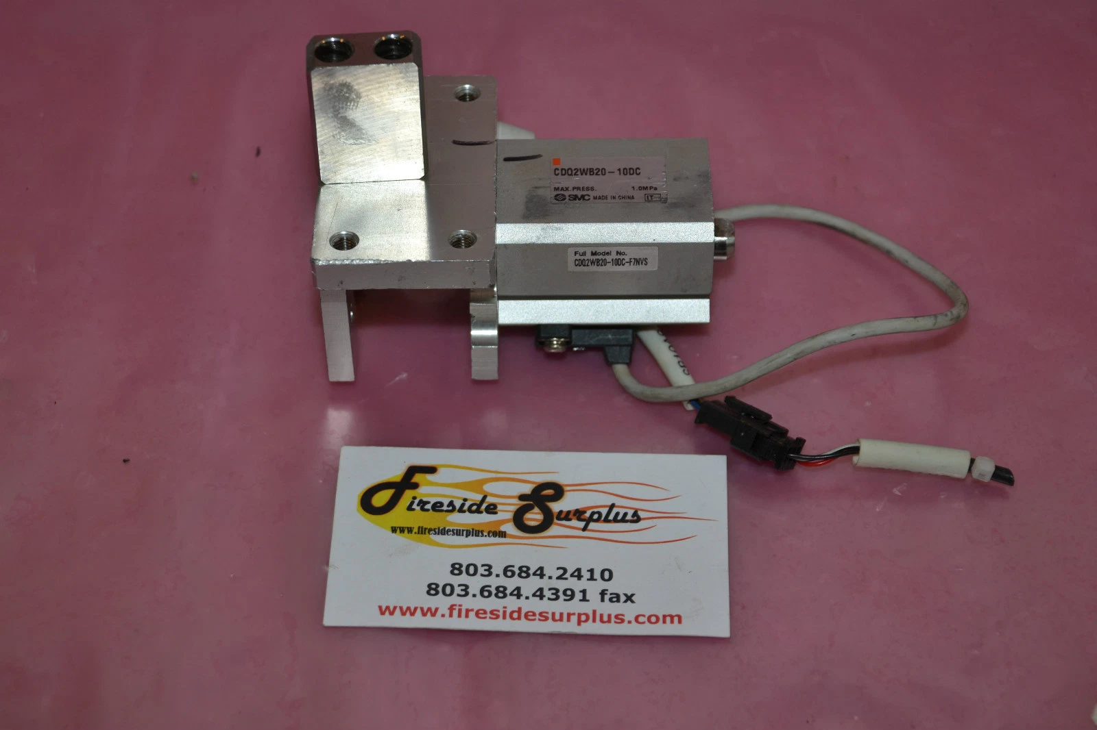 Used SMC CYLINDER CDQ2WB20-10DC CDQ2WB2010DC CDQ2WB20 10DC