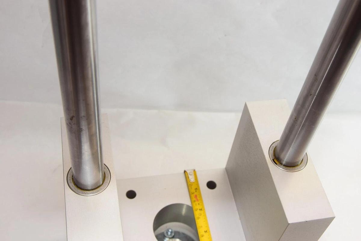 (NEW) SMC GUL*F*100-200 Compact Pneumatic Slide Cylinder