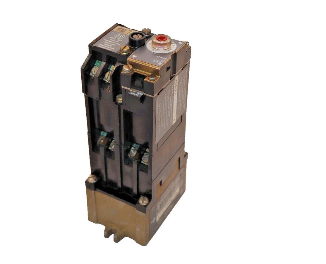 Used Allen Bradley Relay 700-PT Pneumatic Time Delay 700-P400A1 600A Coil: 120V