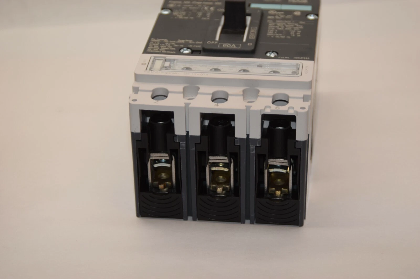 SIEMENS 3VL2506-2PE33-0AA0 Breaker 60A 60 Amp 3P HDK3T060F HDGB 60 A (NEW)