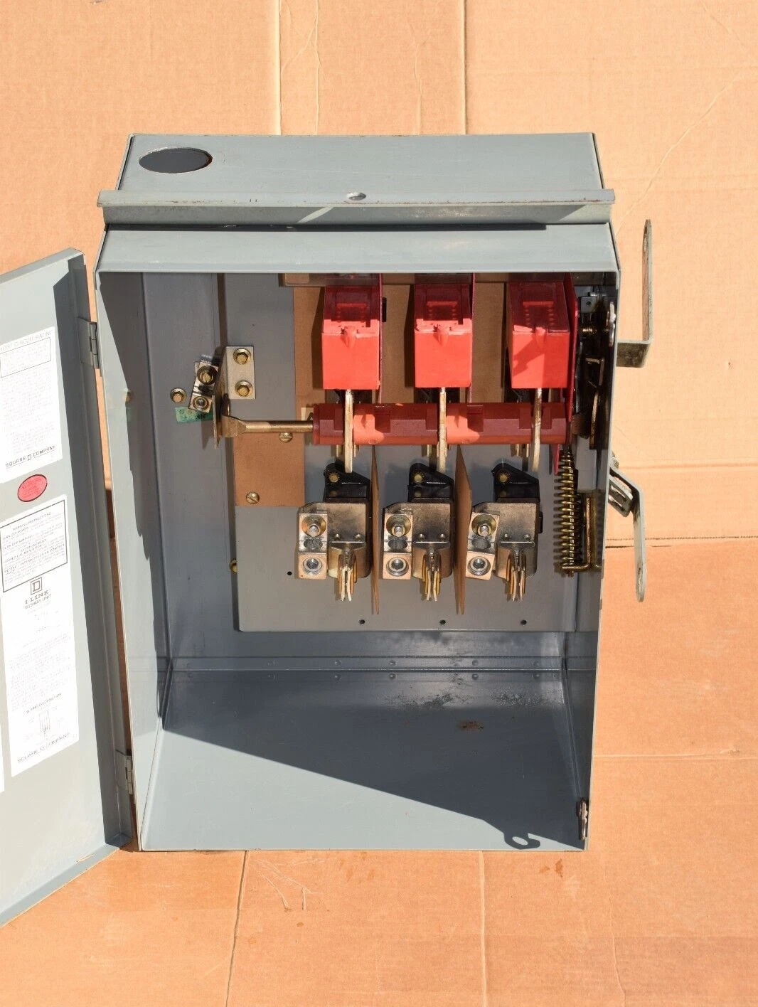Used SQUARE D I-Line Fusible Busway Switch PQ3220G 200A 200 Amp Ser 6 3P 3P3W 240v