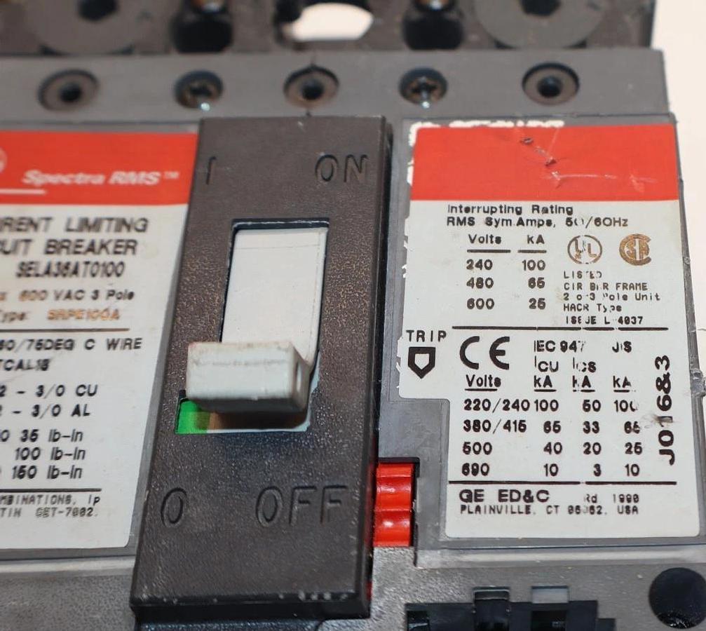 Used GE 100A 100 Amp Spectra Circuit Breaker 600V 3-Pole SELA36AT0100 W/O Plug