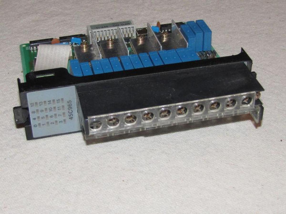 Used RELIANCE PLC AUTOMAX TRIAC 120V OUTPUT MODULE 45C965