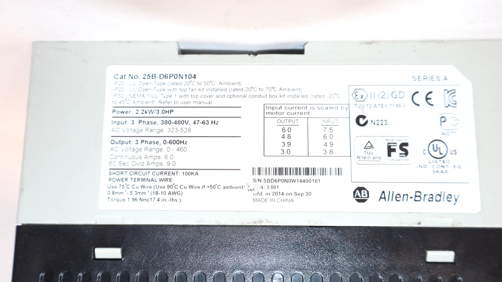 Allen Bradley 25B-D6P0N104 PowerFlex AC Drive *No Face Panel & Front Cover -New
