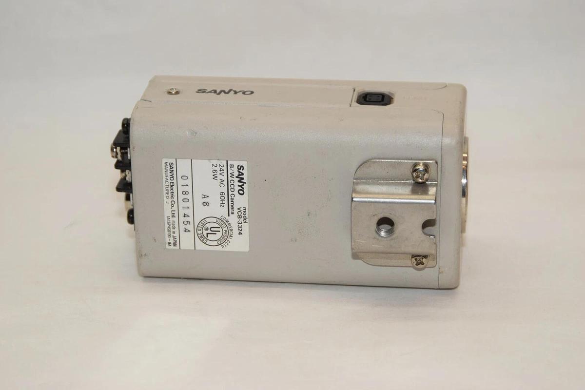 Used SANYO VCB-3324 VCB3324 B/W CCD 24V 60Hz 2.6W Security Camera