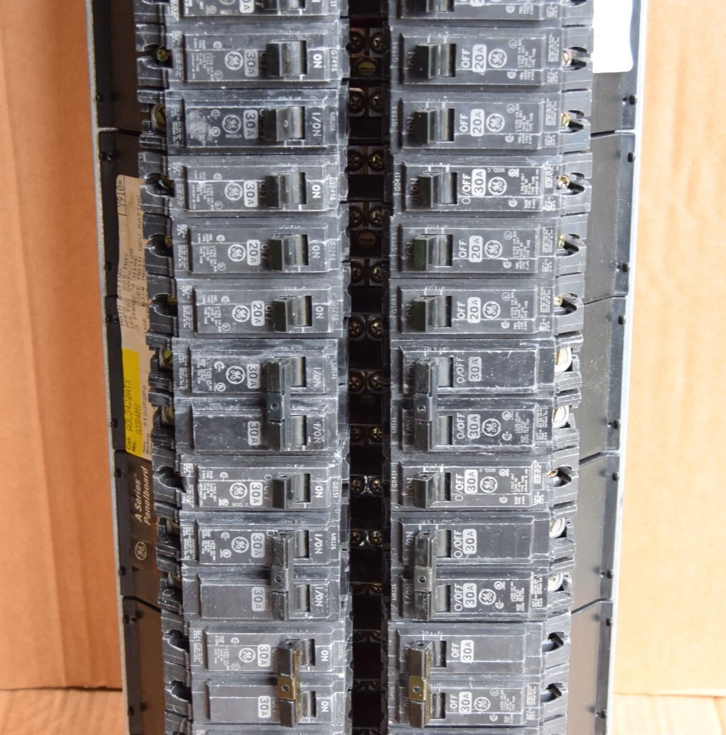 Used General Electric GE A Series 225A Panelboard Interior AQL3422ATX AXB4M9 3ph 4w